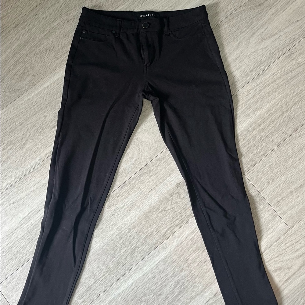 Black Liverpool Skinny Jeans size 4/27